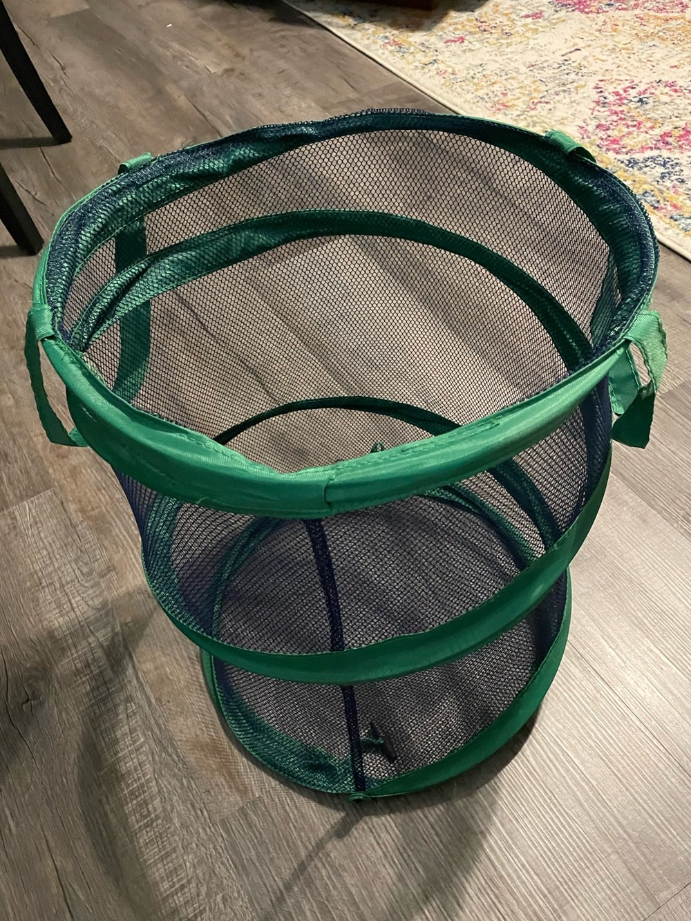 Green Mesh Pop-Up Laundry Hamper Sturdy- Great Toy Storage NWOT